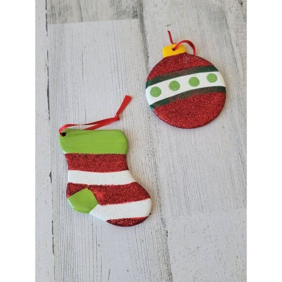 Ceramic red white striped stocking ball ornament Xmas set - Picture 1 of 6